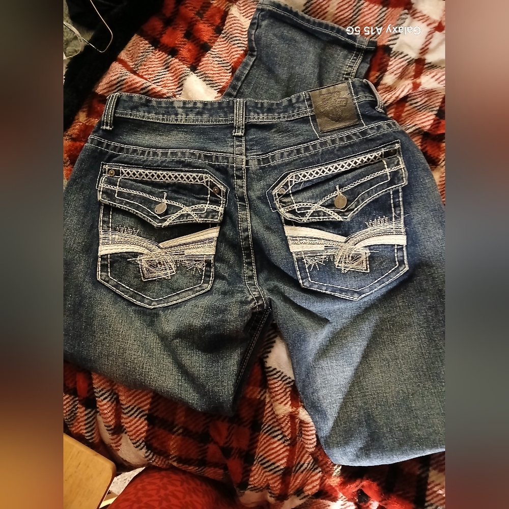 GS115 Stylish Blue Denim Jeans with Embroidered Pockets